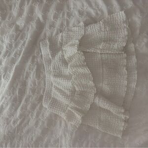 New ZaraWhite Ruffled Skirt